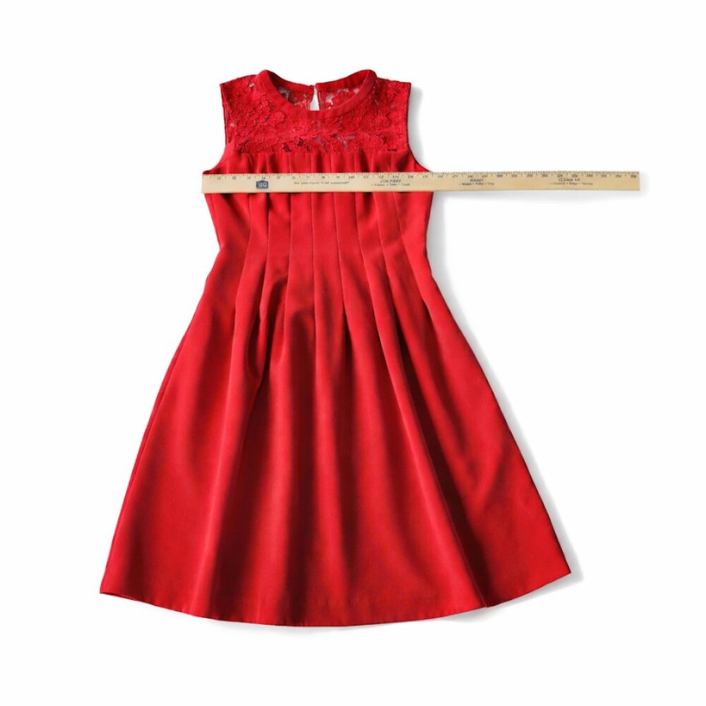 H&M Red Lace Yoke Pleated Fit & Flare Cocktail Dress - Size 8 - Picture 3 of 6